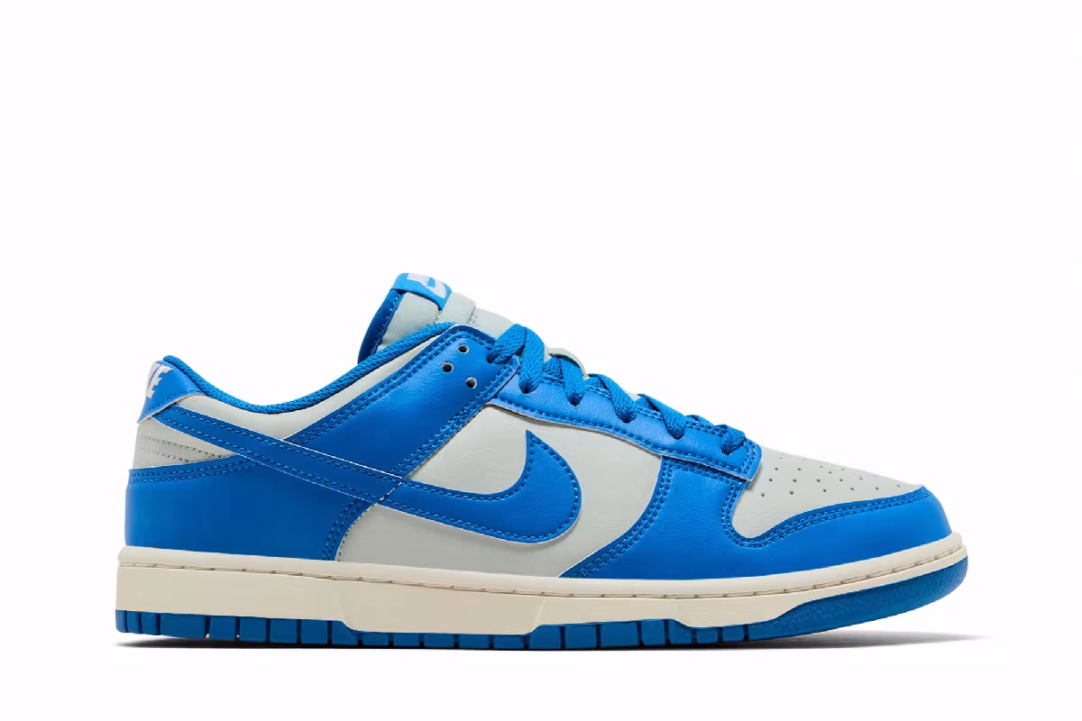 Nike Dunk Low Detroit Lions, view 2