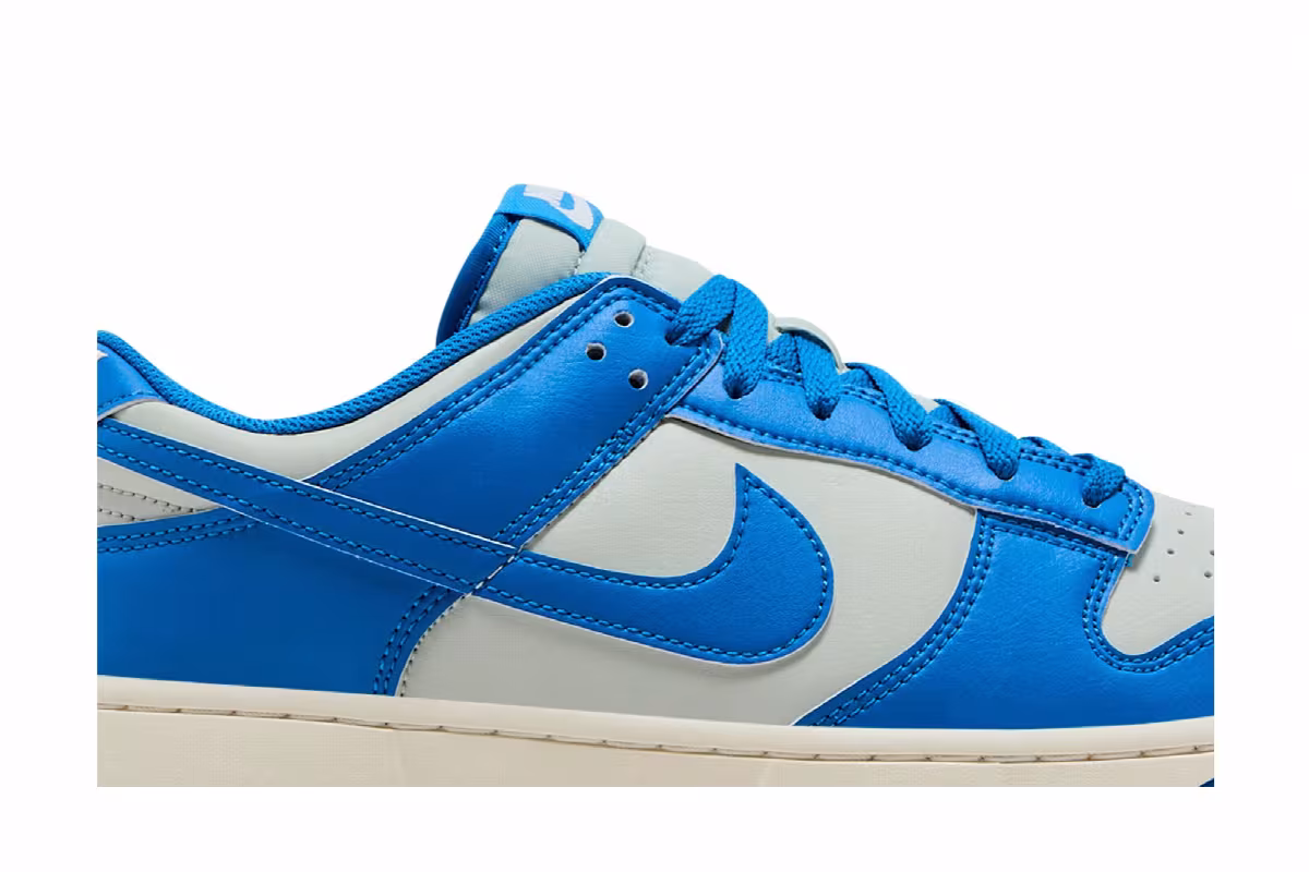 Nike Dunk Low Detroit Lions, view 3
