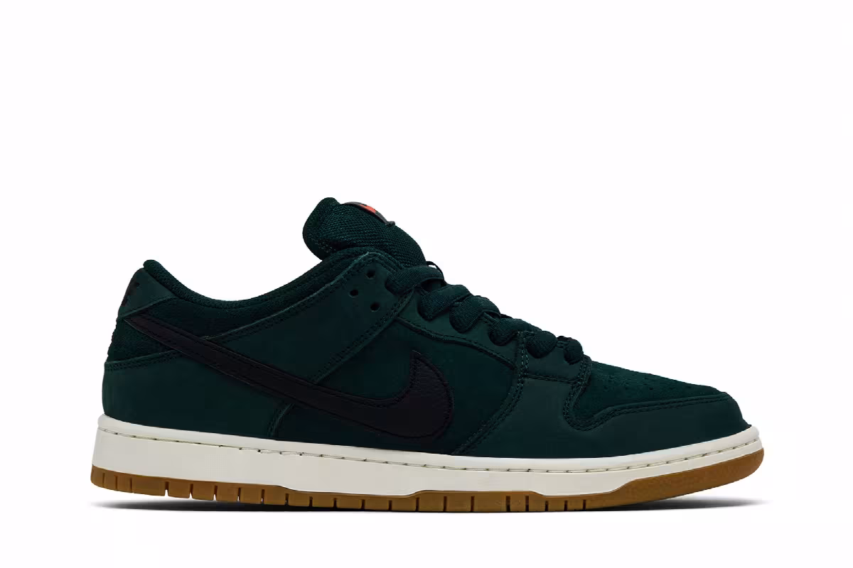 Nike Dunk Low Pro SB Deep Fir, view 2