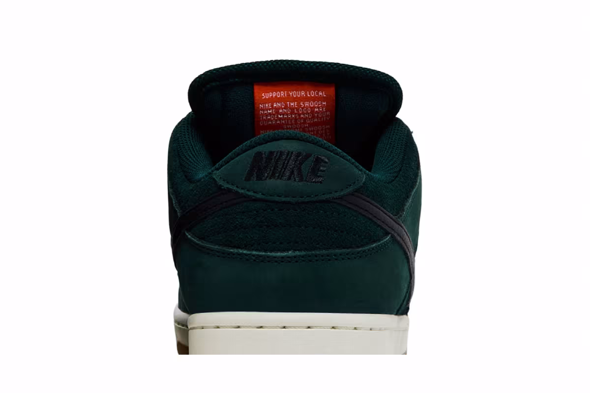 Nike Dunk Low Pro SB Deep Fir, view 8