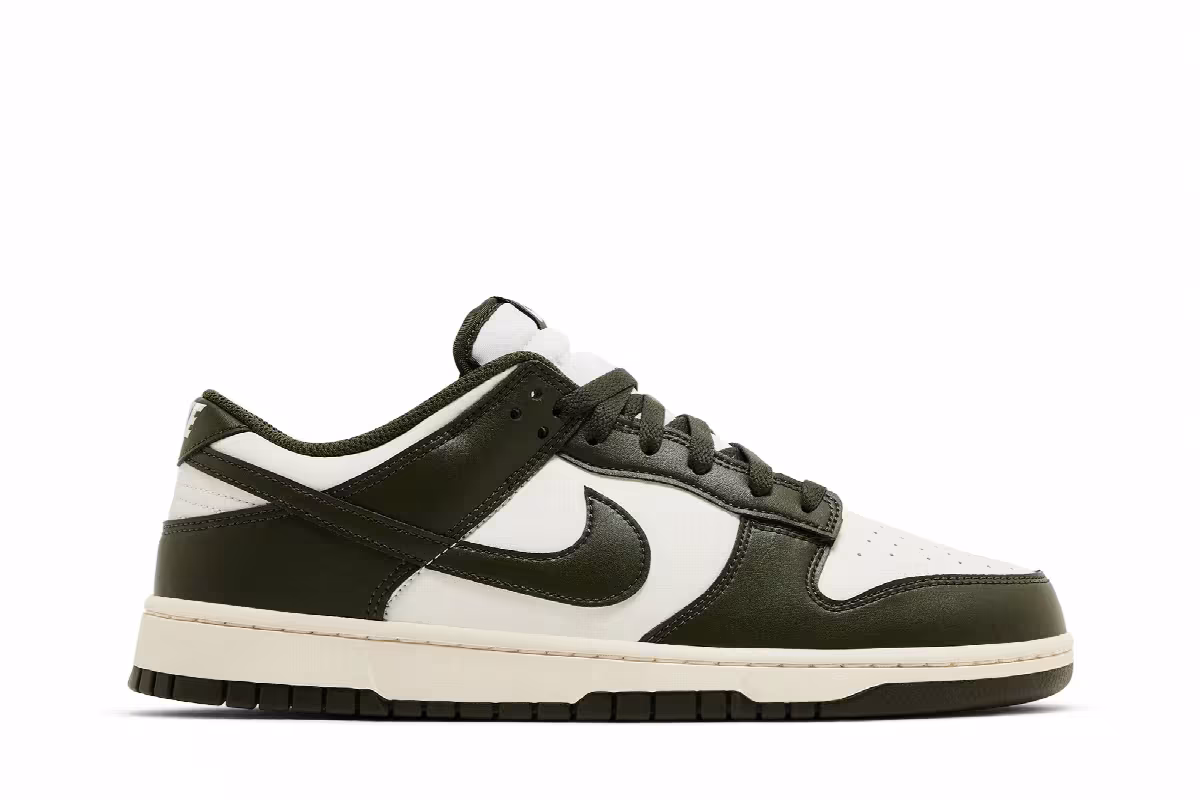 Nike Men's Dunk Low Cargo Khaki, view 2