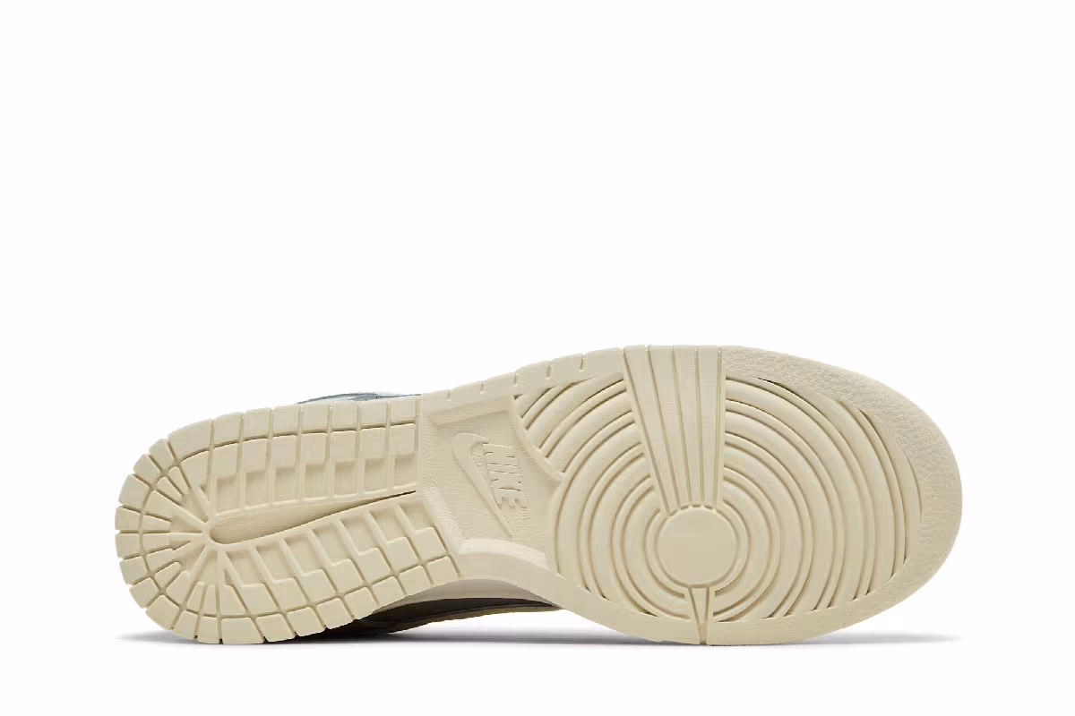 Nike Dunk Low Light Bone Cave Stone, view 5