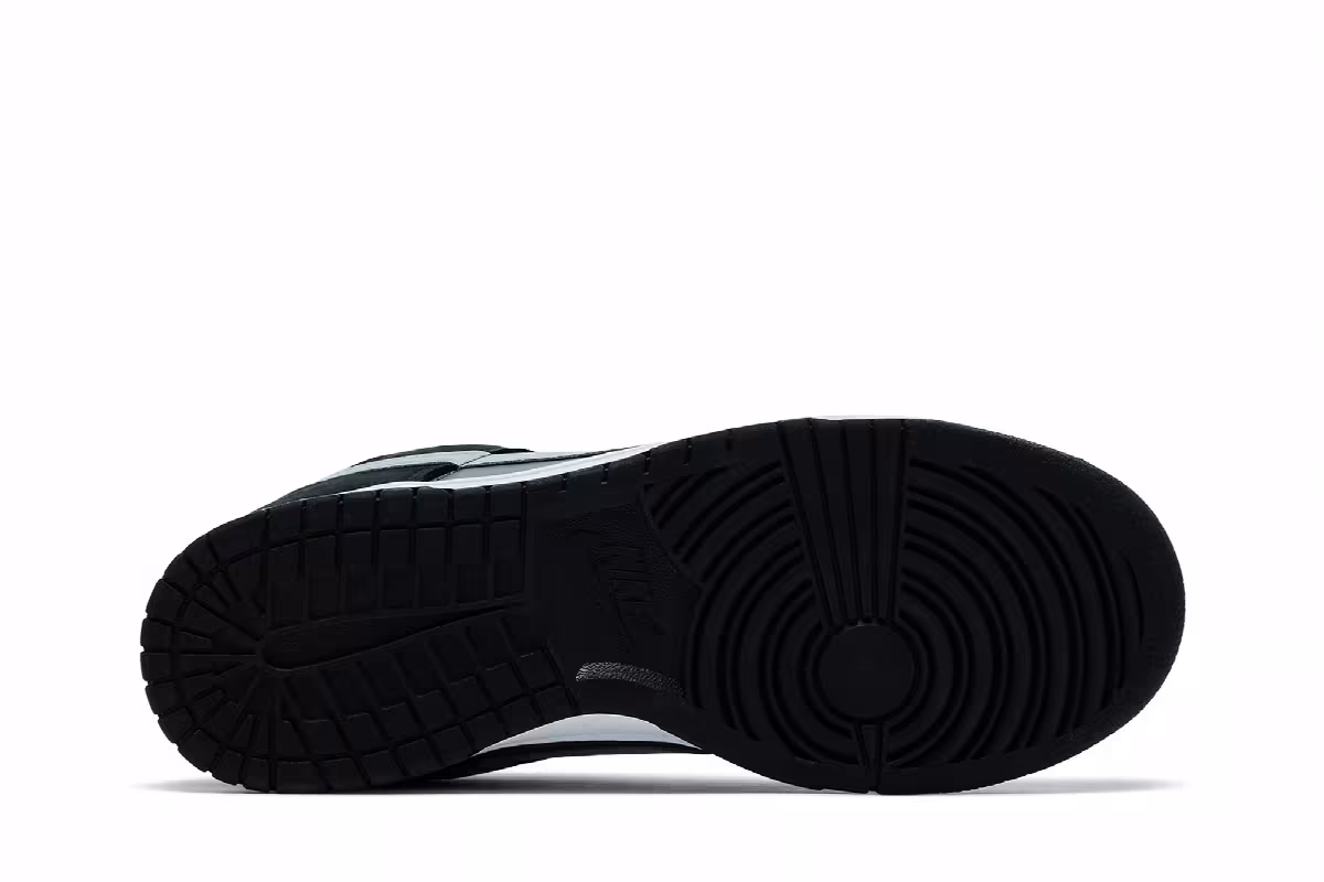 Nike Dunk Low Black Smoke Grey, view 5