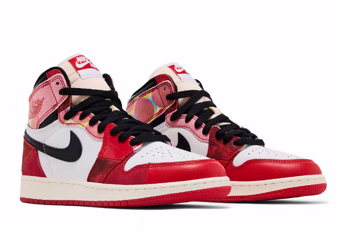 Marvel x Air Jordan 1 High OG GS Next Chapter, view 9
