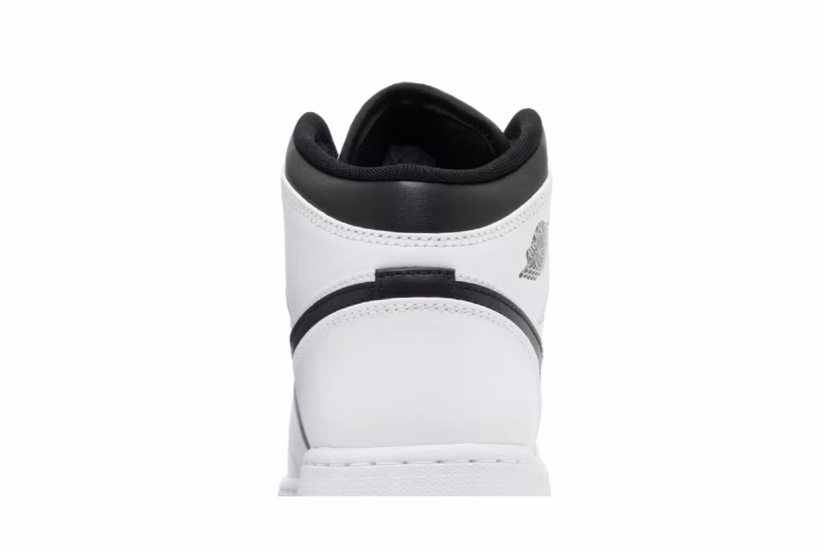 Air Jordan 1 Mid GS White Black, view 8