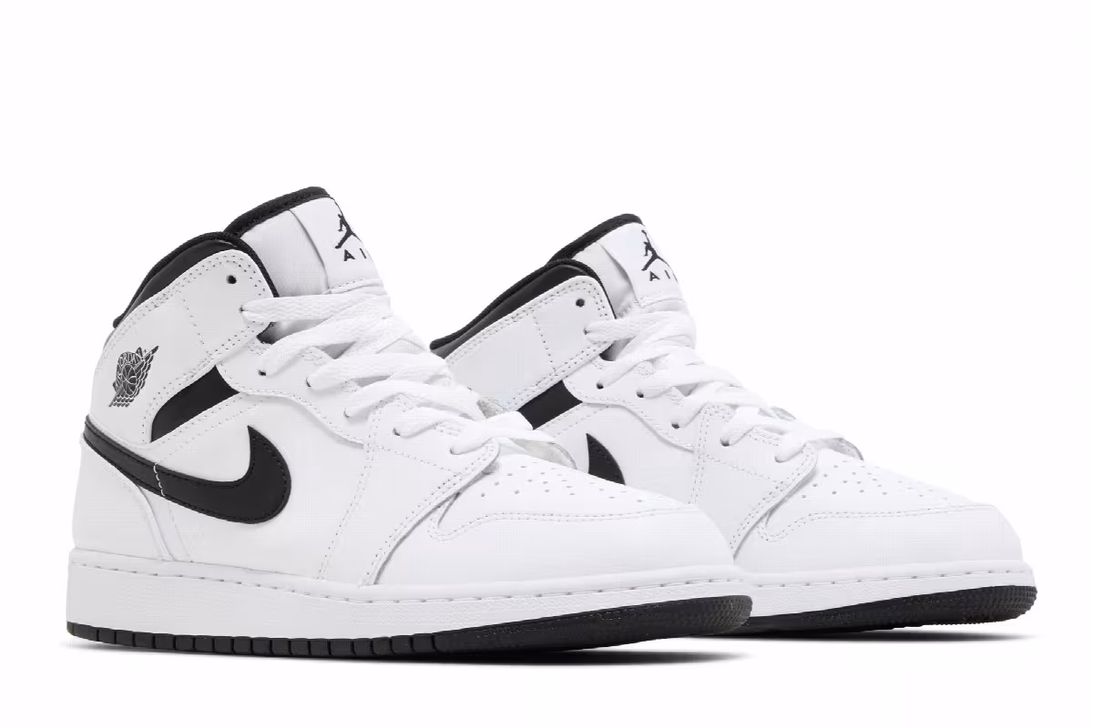 Air Jordan 1 Mid GS White Black, view 9