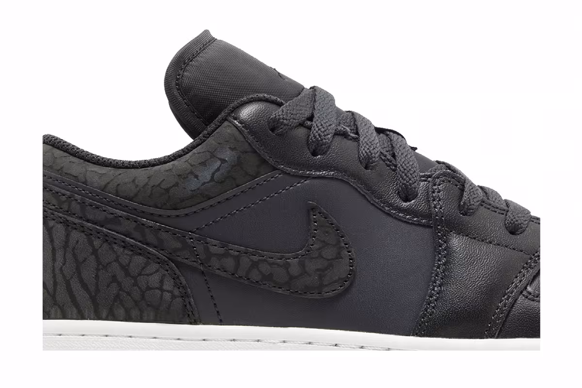 Air Jordan 1 Low SE GS Black Elephant, view 3