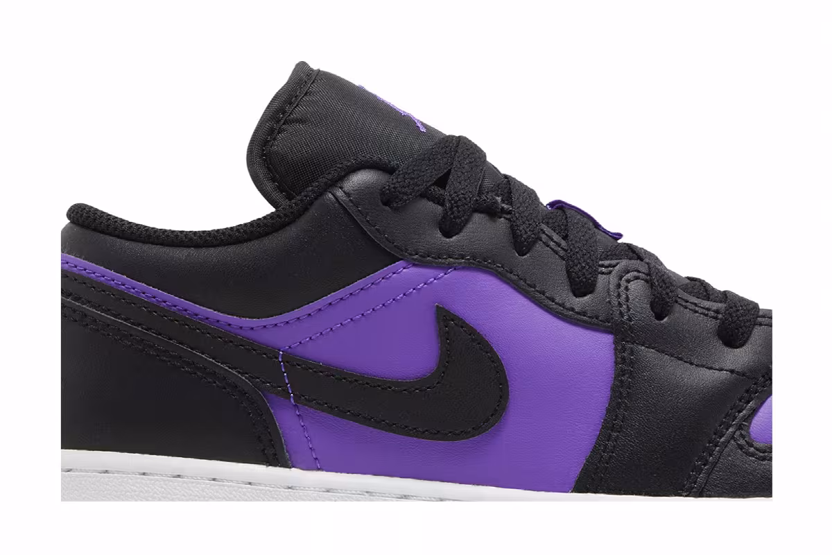 Air Jordan 1 Low GS Purple Venom, view 3