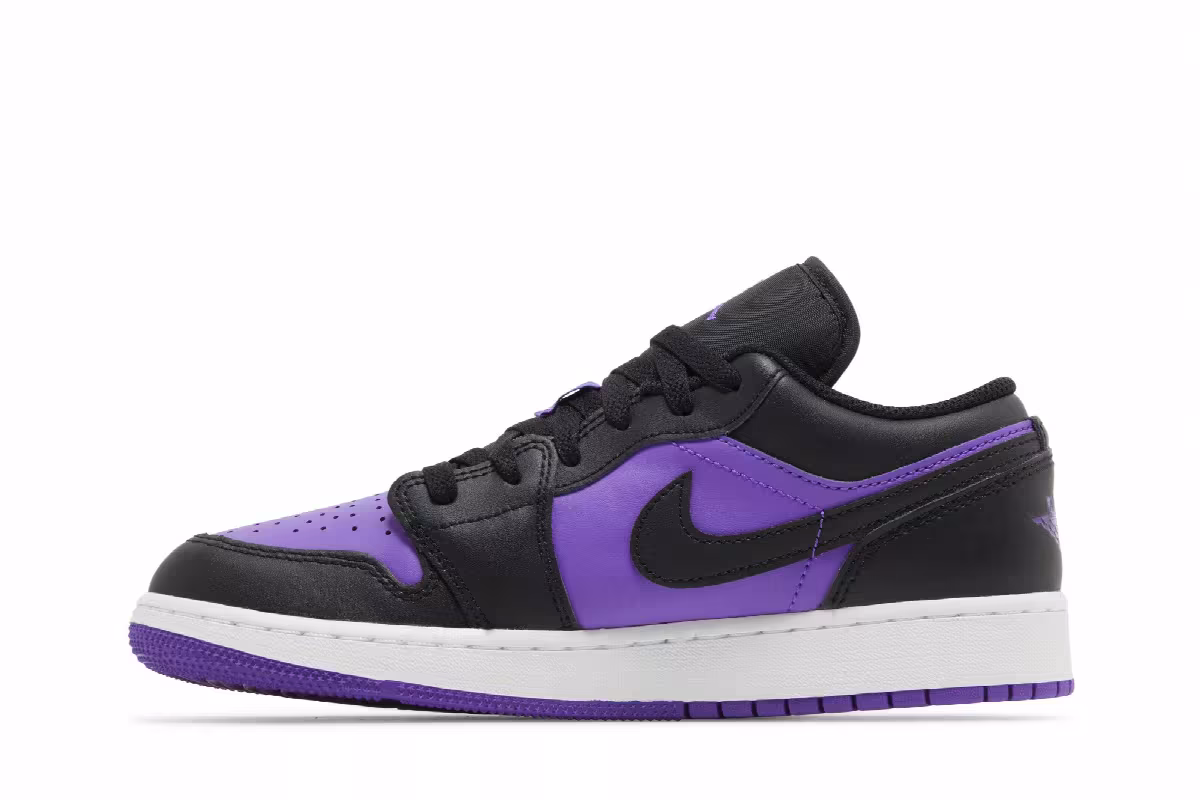 Air Jordan 1 Low GS Purple Venom, view 4