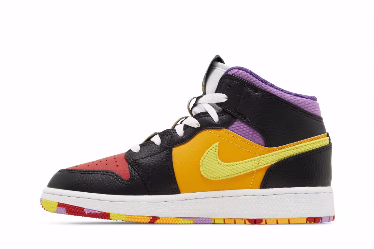 Air Jordan 1 Mid SS GS Championships, view 4