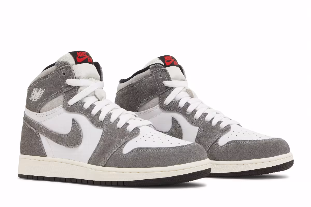 Air Jordan 1 High OG GS Washed Black, view 9