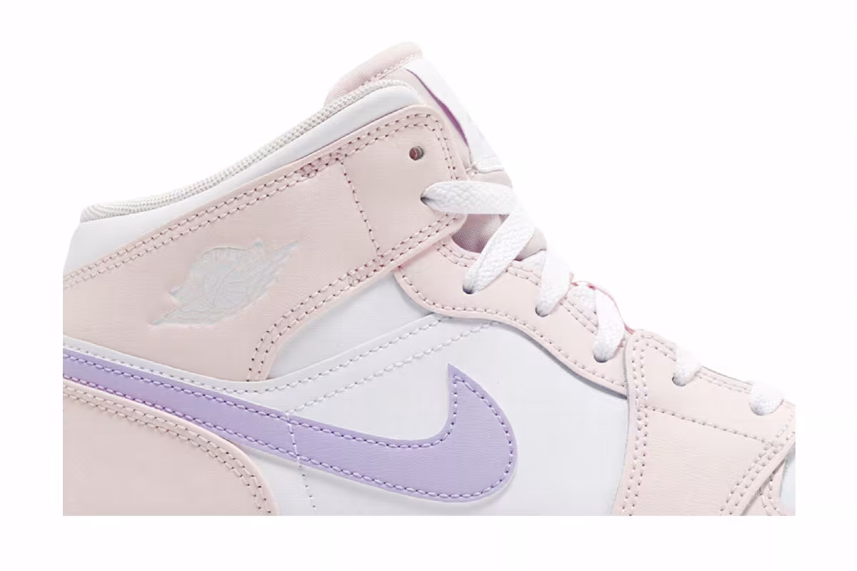 Air Jordan 1 Mid GS Pink Wash, view 3