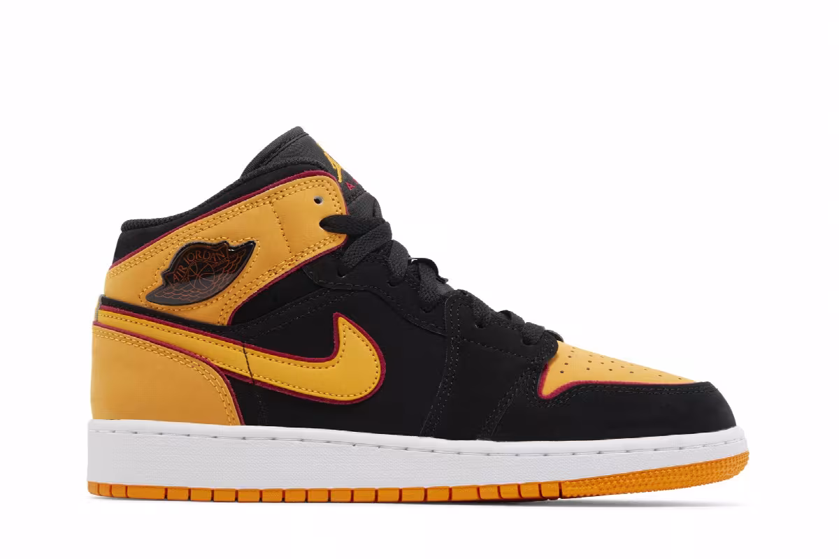 Air Jordan 1 Mid SE GS Vivid Orange, view 2