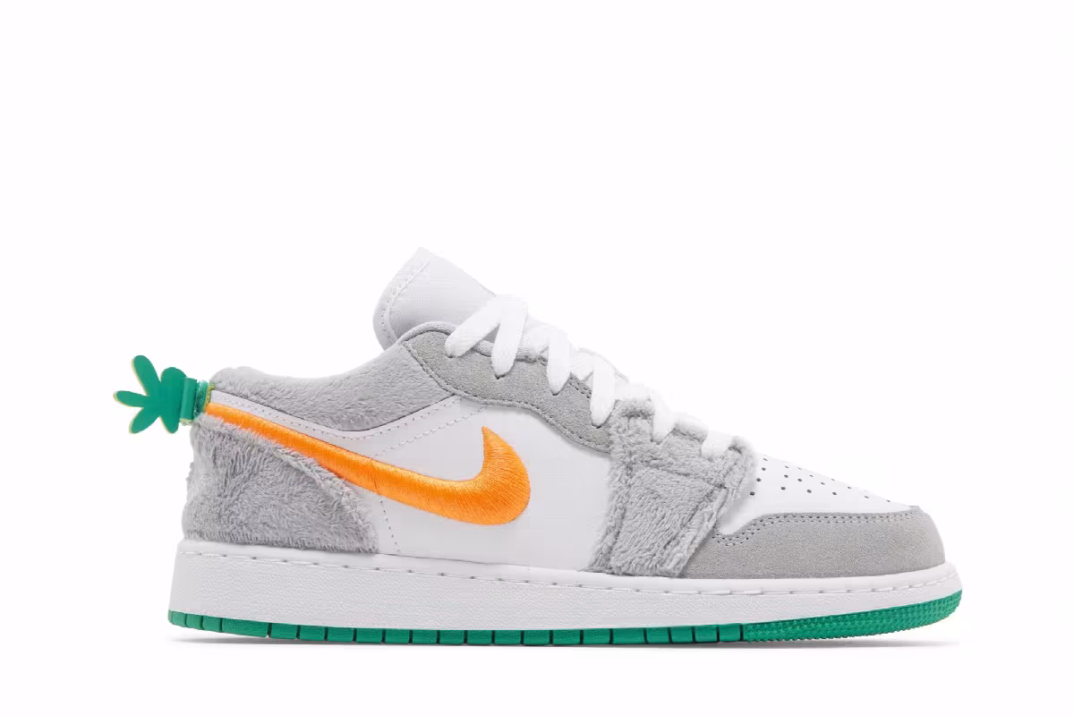 Air Jordan 1 Low GS Rabbit, view 2