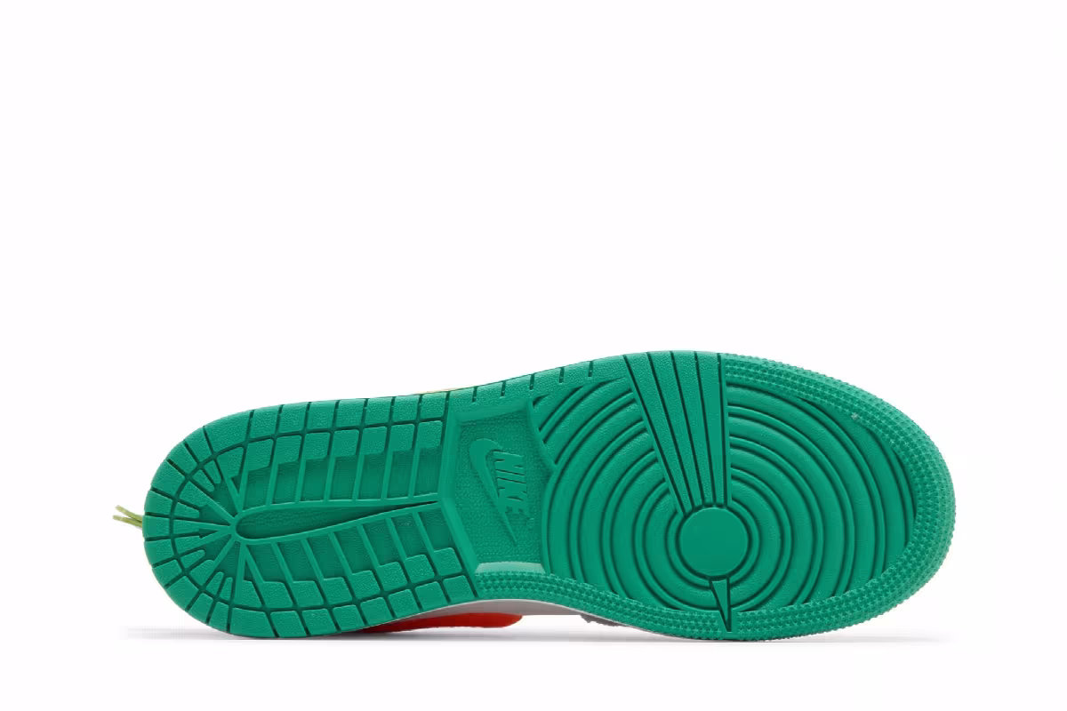 Air Jordan 1 Low GS Rabbit, view 5