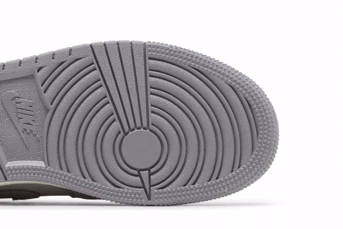 Air Jordan 1 Low SE Craft GS Inside Out - Cement Grey, view 6
