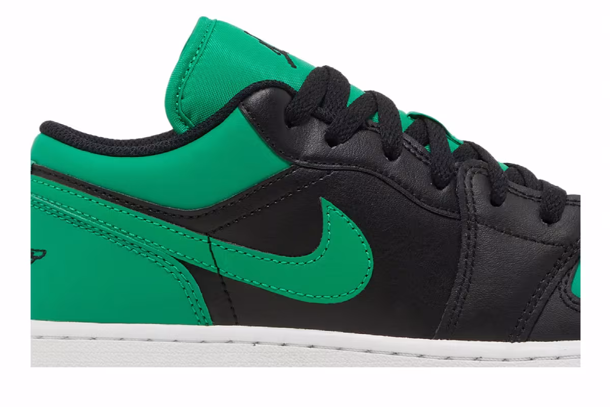 Air Jordan 1 Low GS Black Lucky Green, view 3