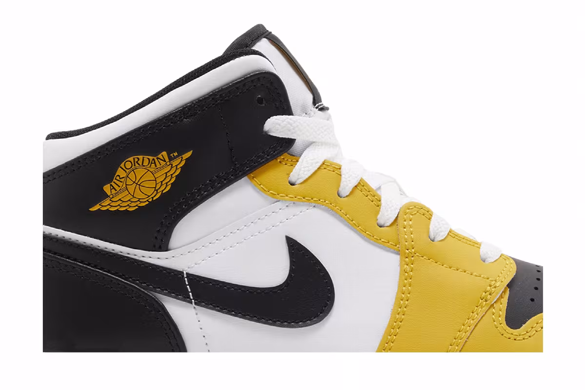 Air Jordan 1 Mid GS Yellow Ochre, view 3