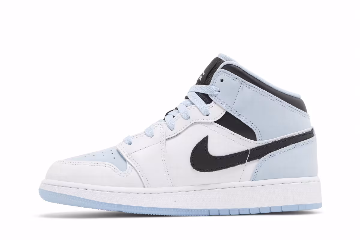 Air Jordan 1 Mid SE GS White Ice Blue, view 4
