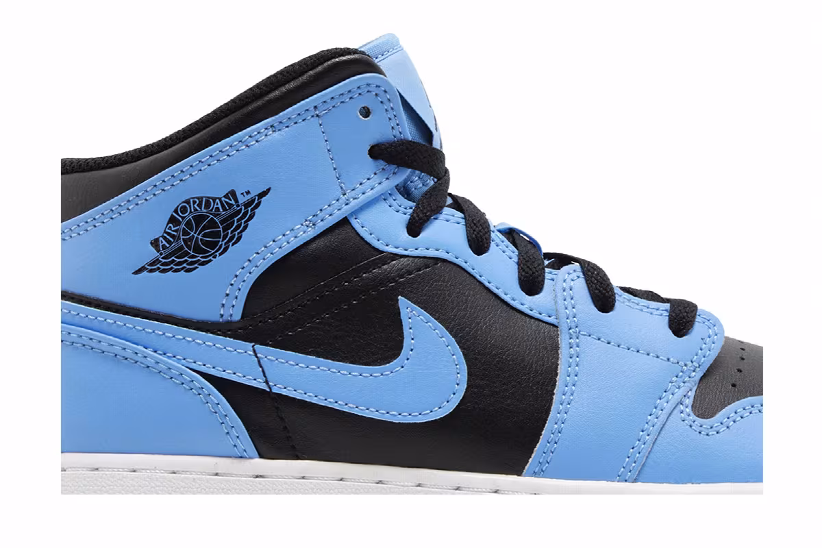 Air Jordan 1 Mid GS University Blue Black, view 3