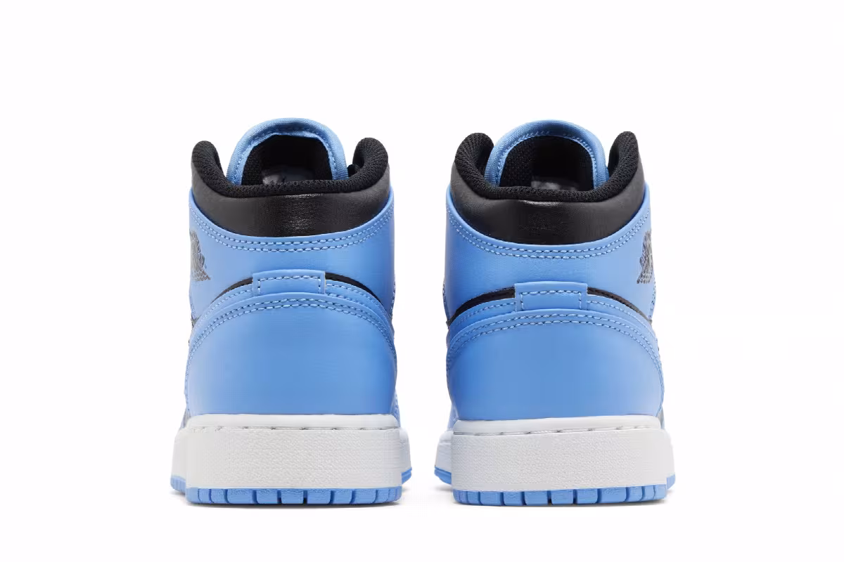 Air Jordan 1 Mid GS University Blue Black, view 7