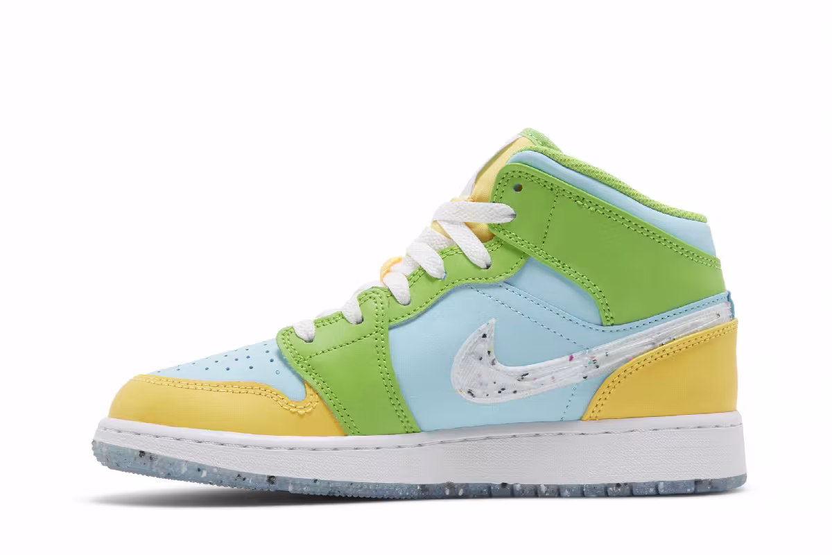 Air Jordan 1 Mid SE GS Recycled Grind, view 4