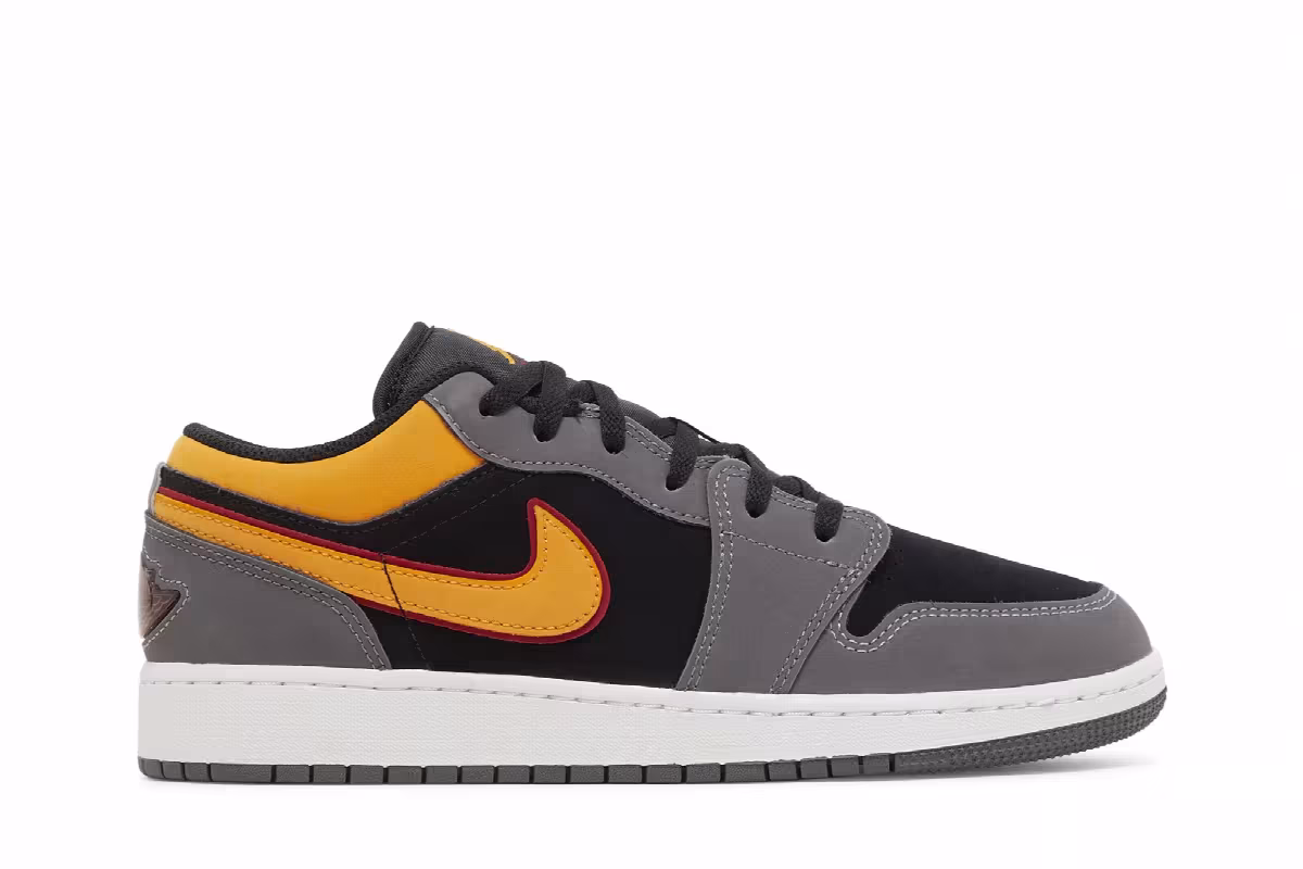 Air Jordan 1 Low SE GS Vivid Orange, view 2