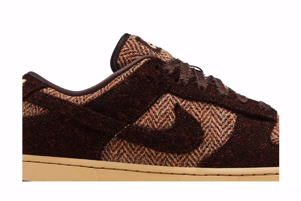Harris Tweed x Nike Women's Dunk Low Sesame, view 3