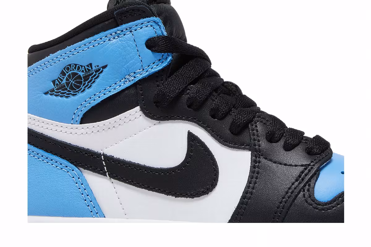 Air Jordan 1 High OG PS UNC Toe, view 3