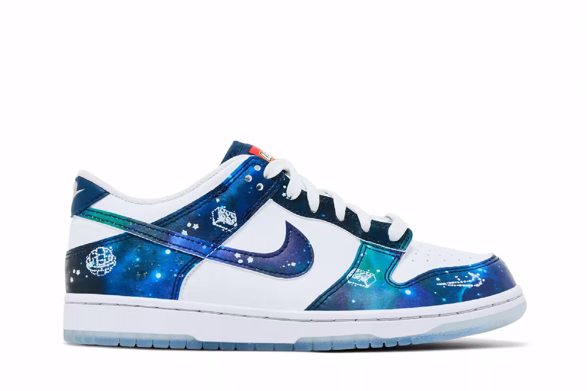 LEGO x Nike Dunk Low GS Galaxy, view 2