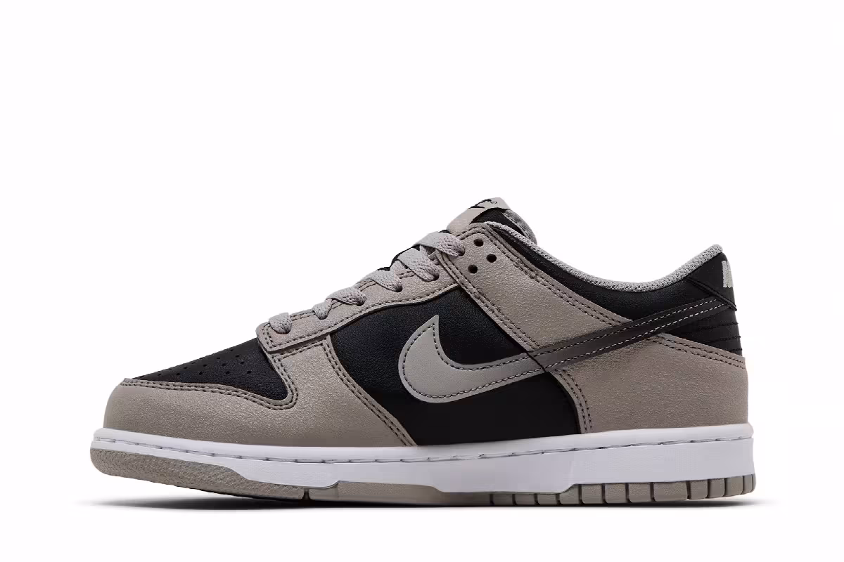 Nike Dunk Low GS College Grey Black, view 4