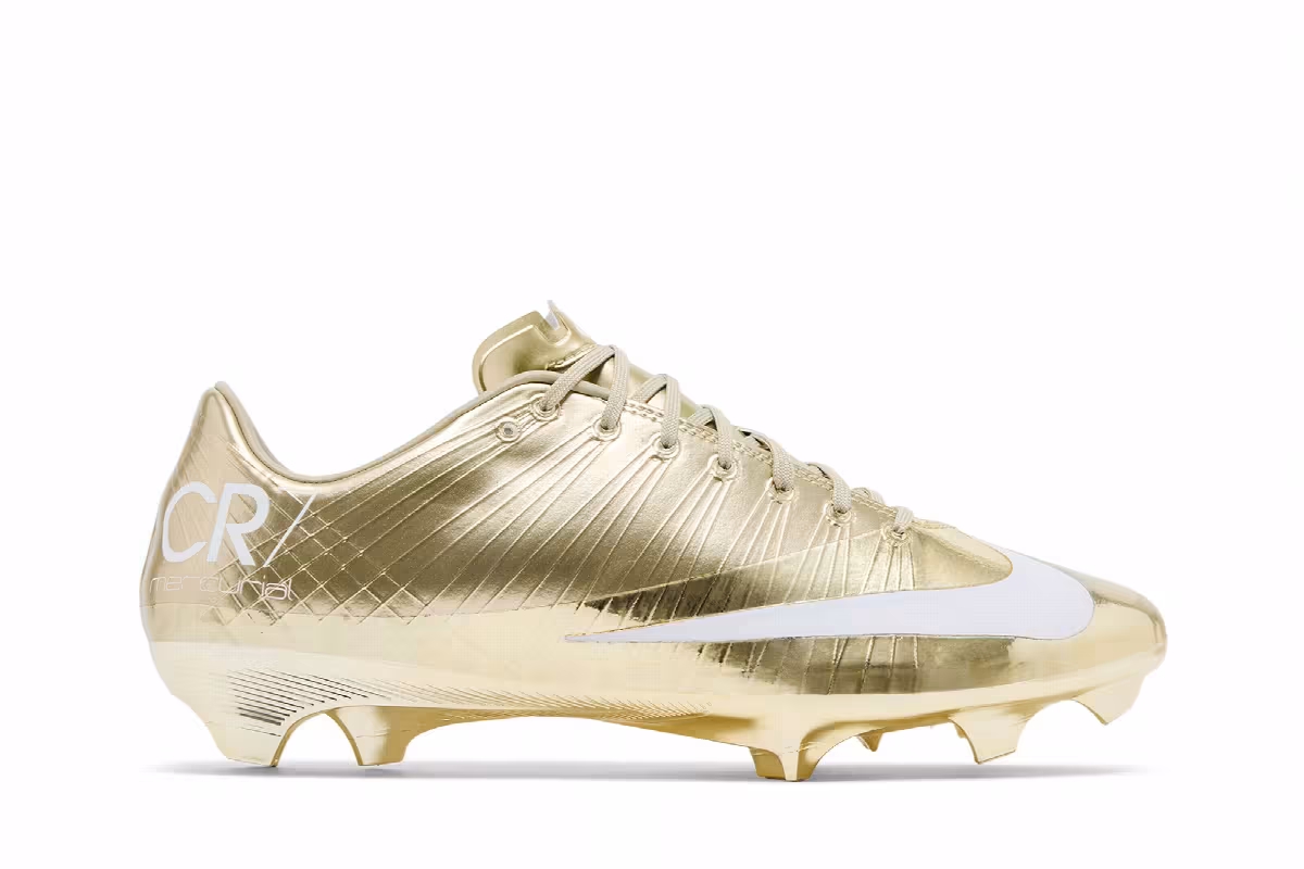Cristiano Ronaldo x Nike Mercurial Superfly 1 RGN Metallic Gold Star, view 2