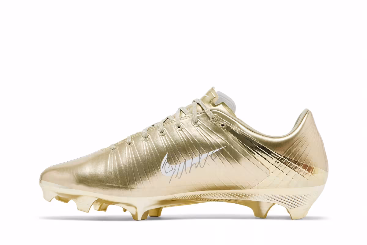 Cristiano Ronaldo x Nike Mercurial Superfly 1 RGN Metallic Gold Star, view 4
