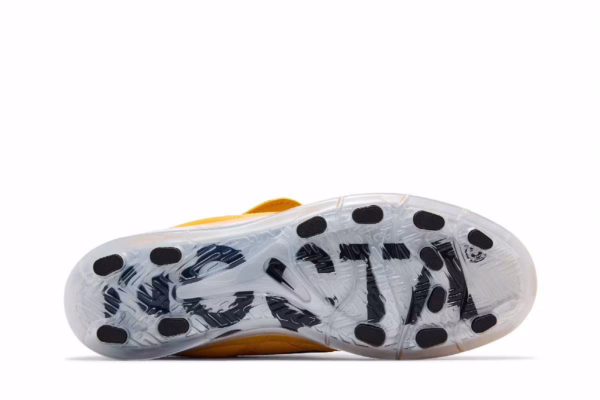 NOCTA x Nike Cryoshot Tiempo ’94 Canada, view 5