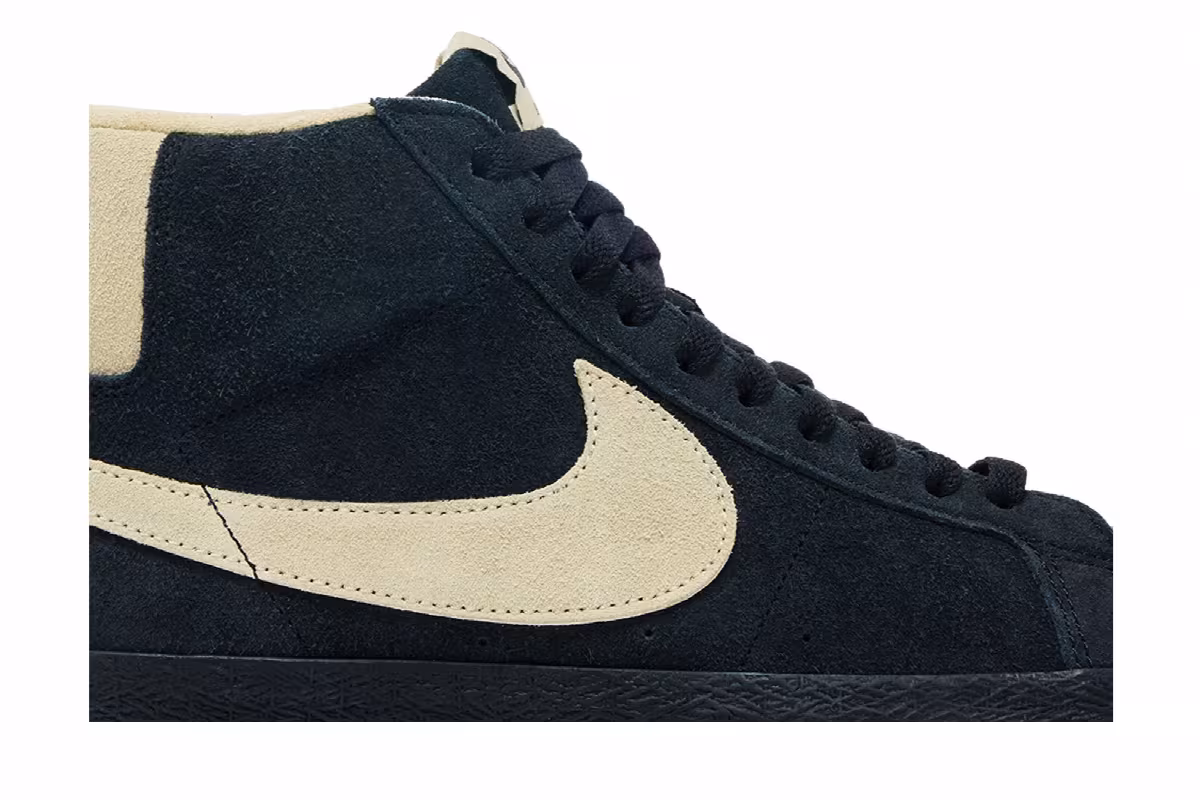 Thrasher x Nike Blazer SB Black Team Gold Gum, view 3
