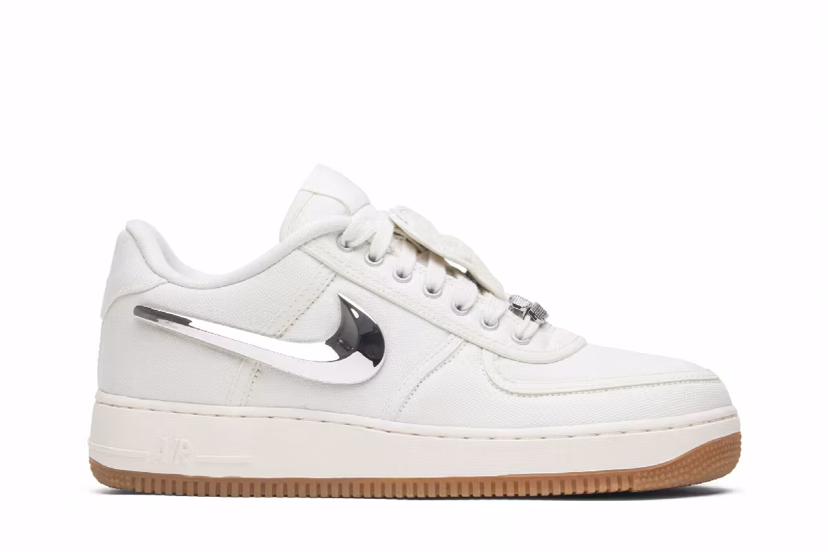 Travis Scott x Nike Air Force 1 Sail, view 2
