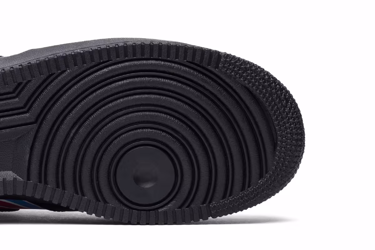 Supreme x NBA x Nike Air Force 1 Mid 07 Black, view 6