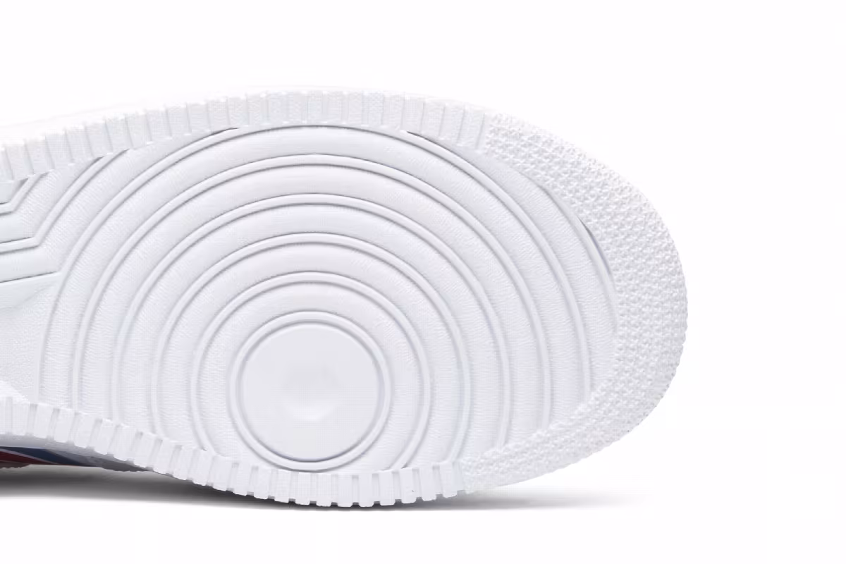 Supreme x NBA x Nike Air Force 1 Mid White, view 6