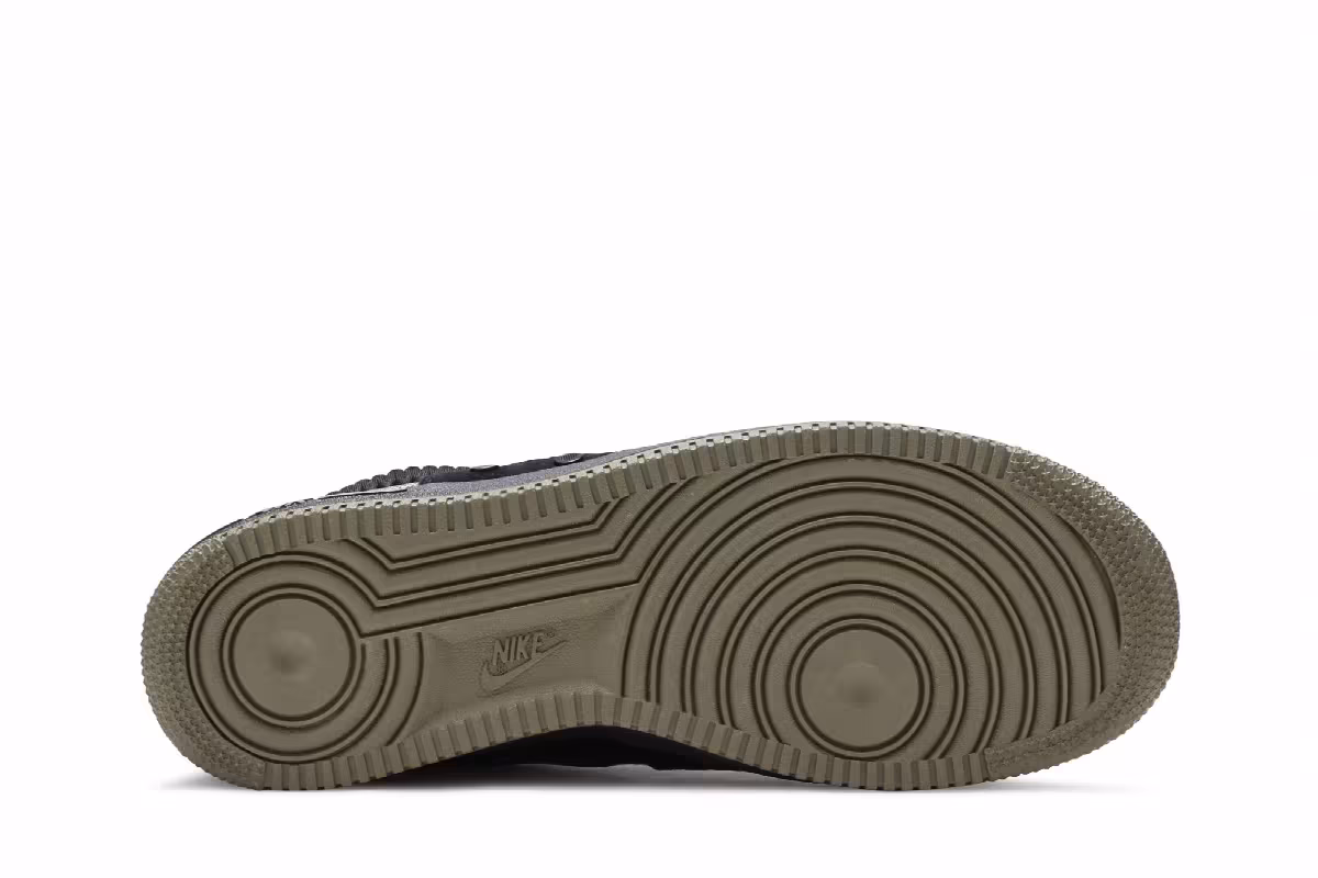 Nike SF Air Force 1 Olive, view 5
