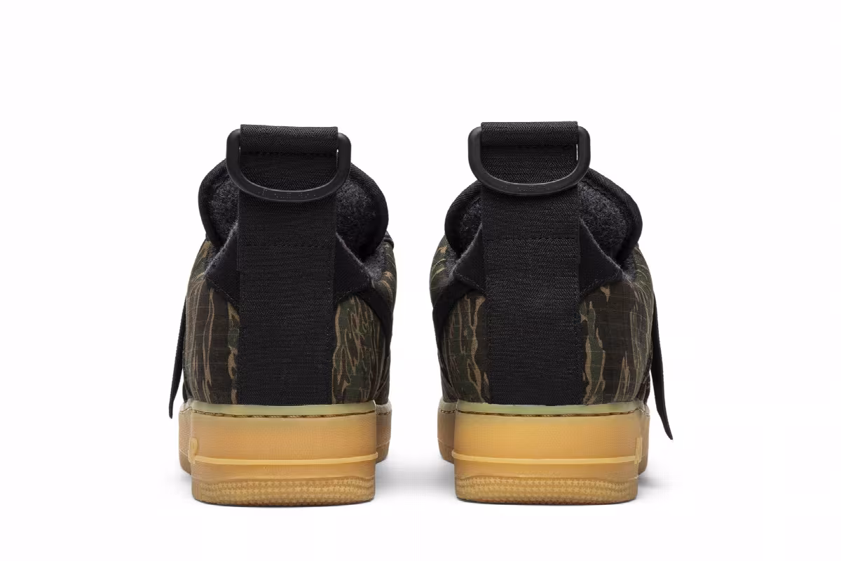 Carhartt WIP x Nike Air Force 1 Utility Low Premium Camo, view 7