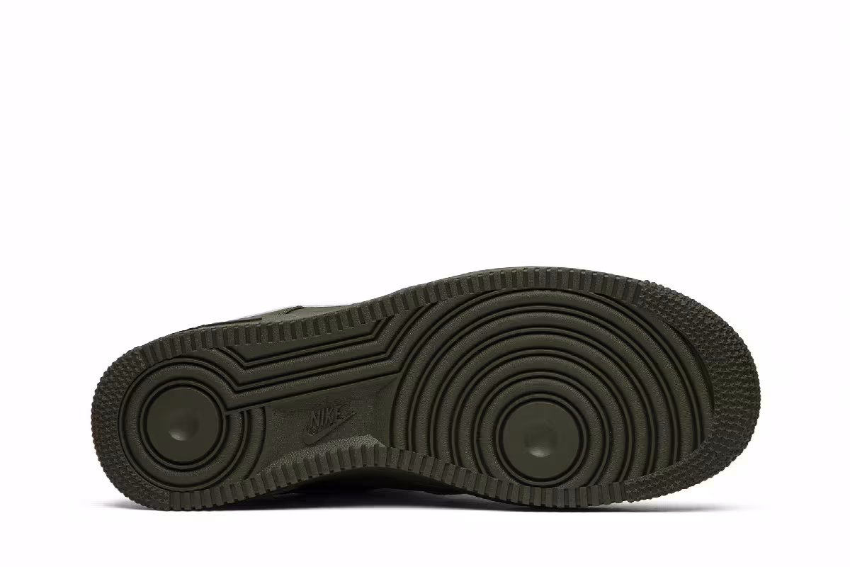 Nike Air Force 1 Overbranding, view 5