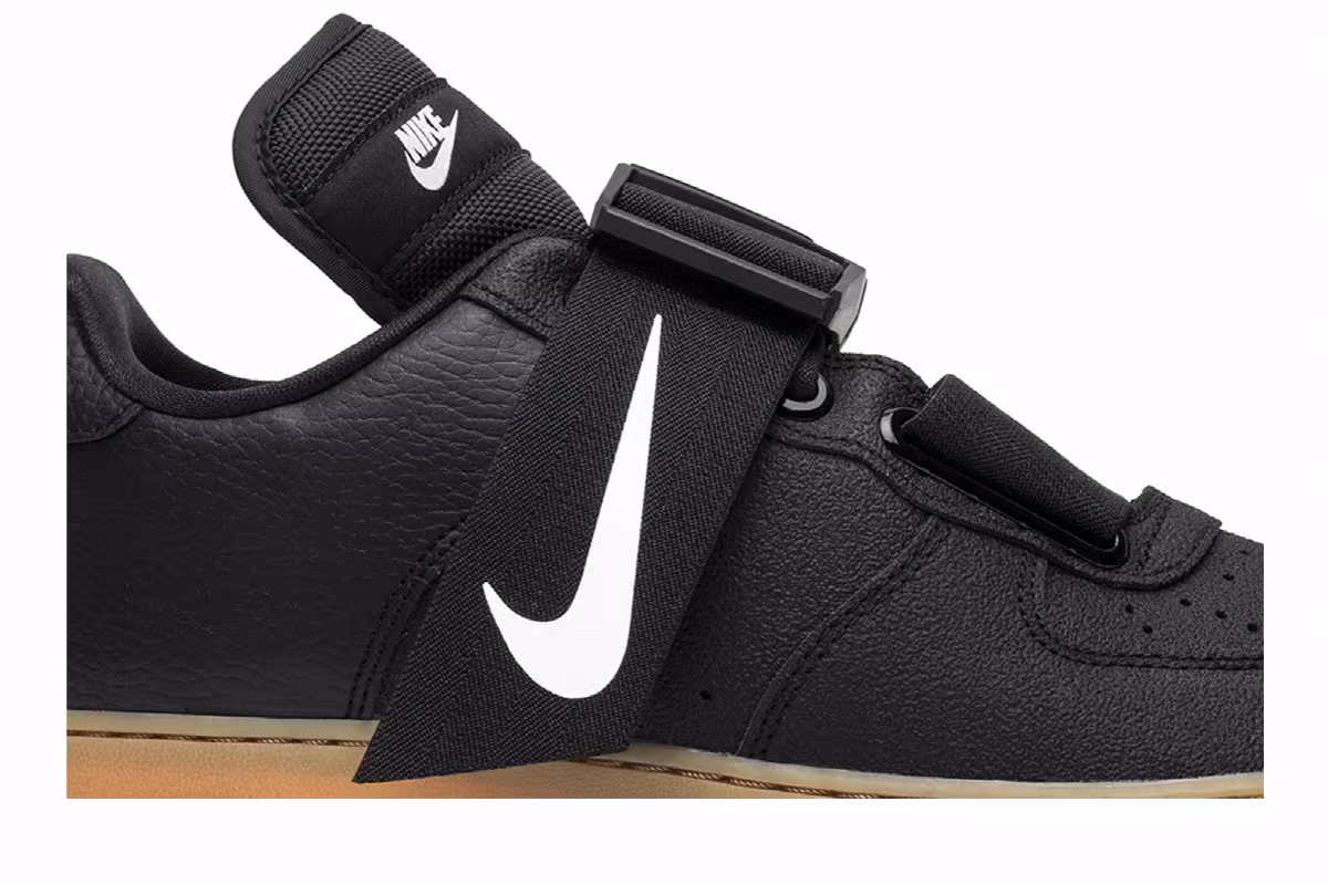 Nike Air Force 1 Low Utility Black, view 3