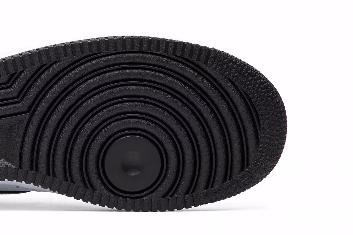 Dover Street Market x Nike Air Force 1 Low NYC, view 6