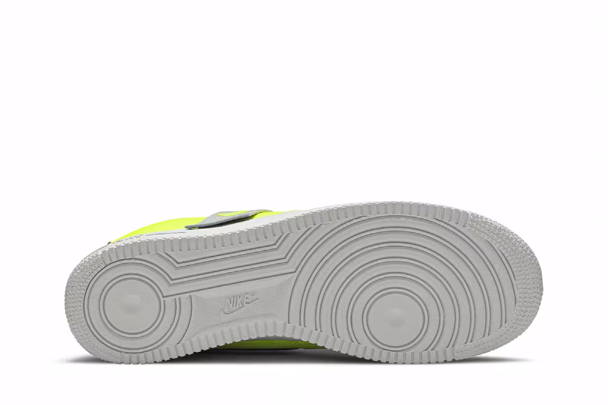 Nike Air Force 1 Low Utility Volt, view 5