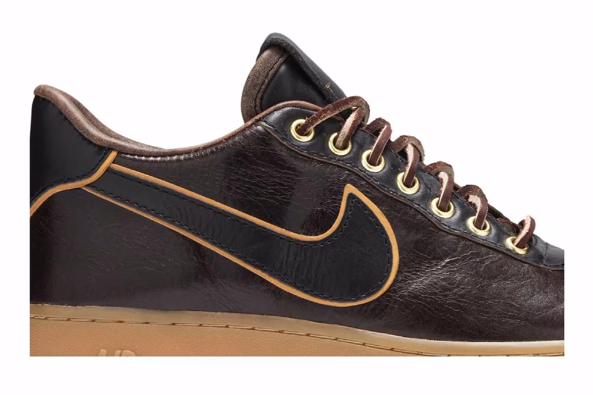 Jack Daniel's x The Shoe Surgeon x Nike Air Force 1 Low Tennessee Honey Whiskey, view 3