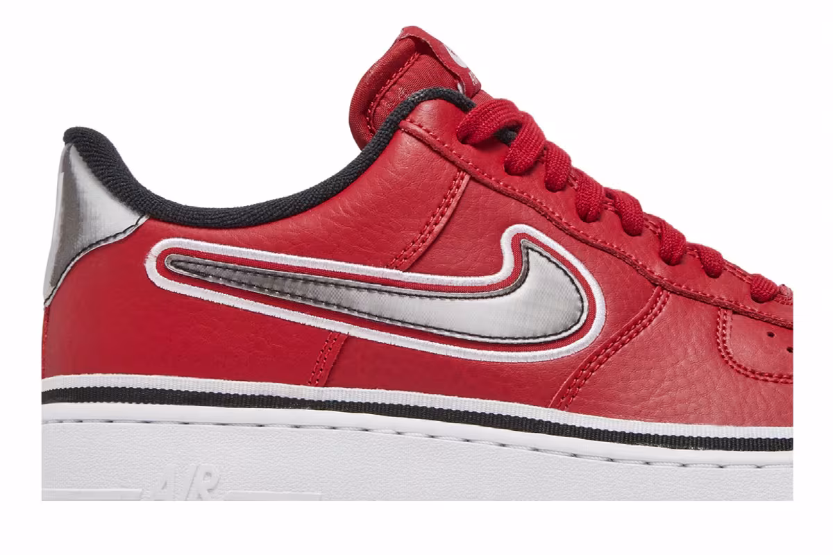 Nike Air Force 1 Bulls, view 3