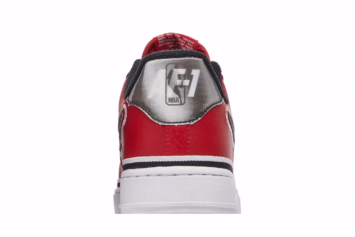 Nike Air Force 1 Bulls, view 8