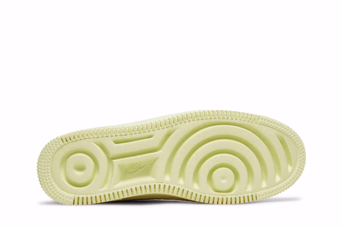 Nike Women's Air Force 1 Sage XX, view 5