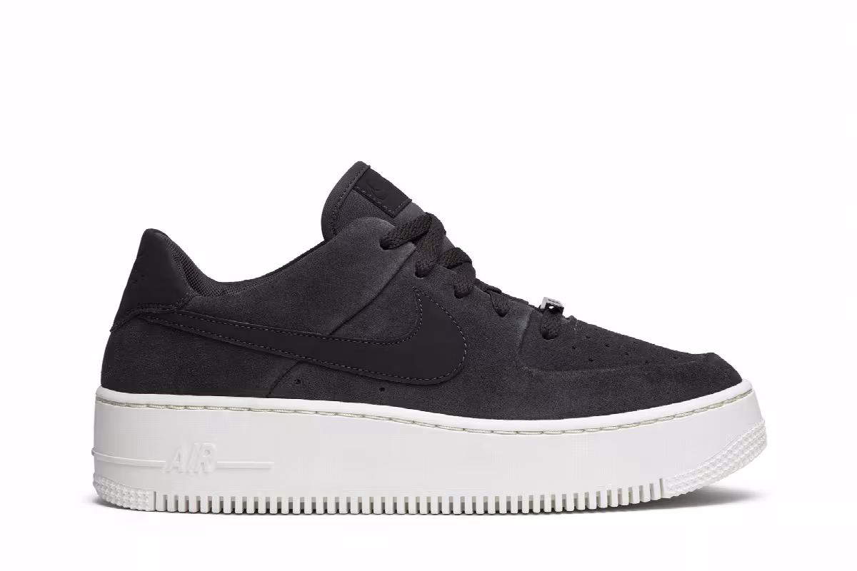Nike Women's Air Force 1 Sage Low Night, view 2