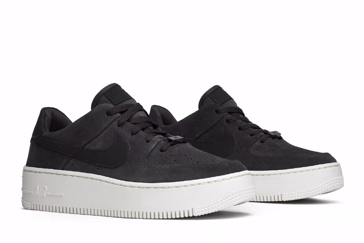 Nike Women's Air Force 1 Sage Low Night, view 9